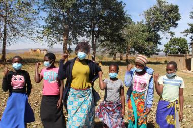 Macheso with girls and young women under "Toto Nkhanza" project in Ntch